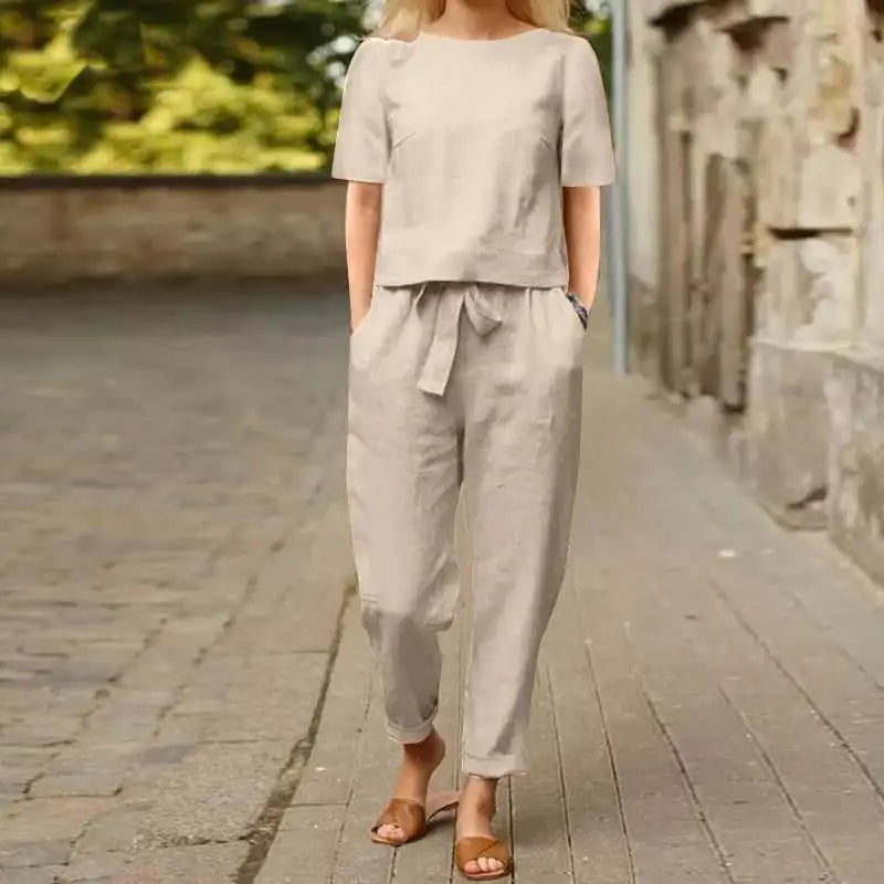 CHARM | CHIC TWO-PIECE LOUNGE SET