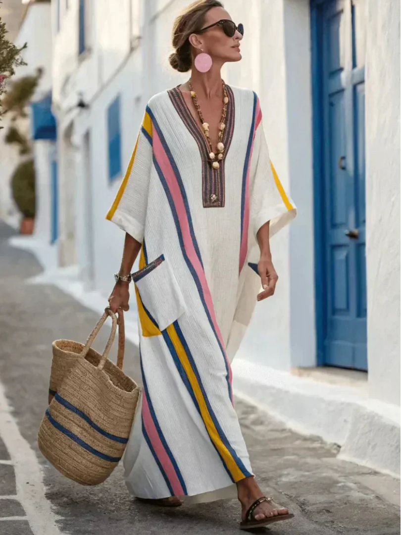 Noemi | Comfortable long dress with a V-neck, short sleeves and practical pockets