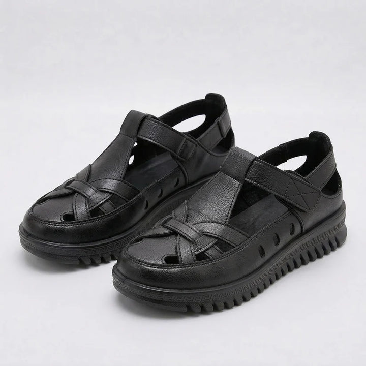 Mara – Comfortable sandals with a stable sole